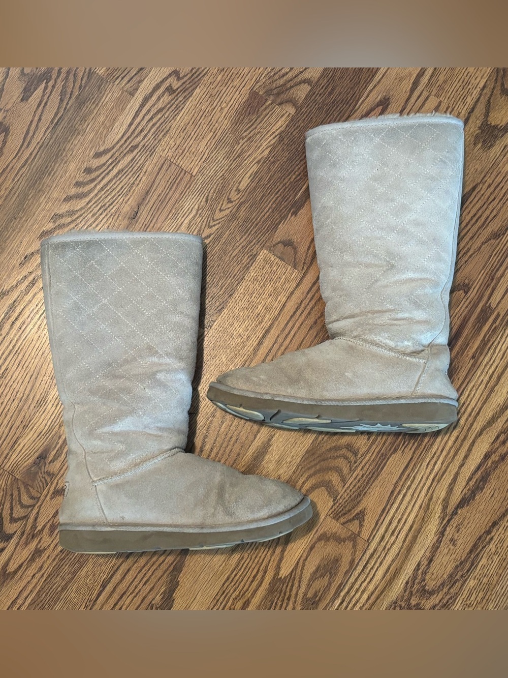 UGG Vintage Quilted Diamond Tall Suede Boots Size 8 Sand Beige